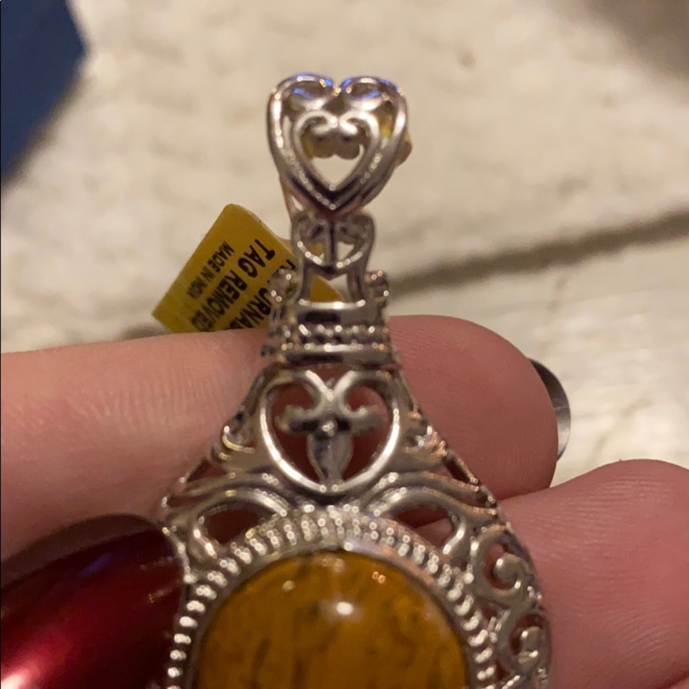 Pendant - Picture 4 of 5